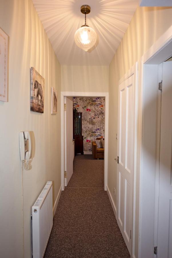 Cosy One Bedroom Flat In City Center 爱丁堡 外观 照片
